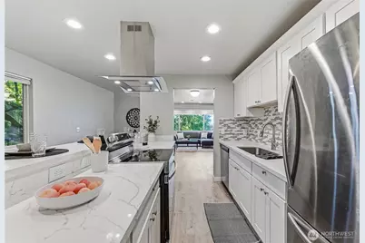 12543 NE 23rd Place #D1, Bellevue, WA 98005 - Photo 12