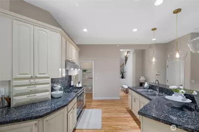4227 NE 27th Place, Renton, WA 98059 - Photo 12
