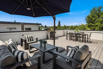 8509 Burke Avenue N, Seattle, WA 98103 - Photo 30