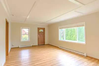 9017 5th Avenue NE, Seattle, WA 98115 - Photo 6