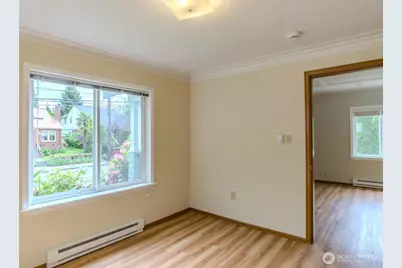 9017 5th Avenue NE, Seattle, WA 98115 - Photo 10