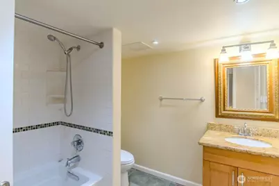 9017 5th Avenue NE, Seattle, WA 98115 - Photo 20