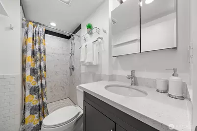 912 3rd Avenue W #101, Seattle, WA 98119 - Photo 22