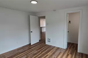 511 E 4th St, Port Angeles, WA 98362 - Photo 8