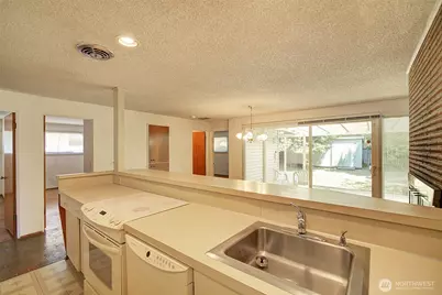 8626 21st Avenue NW, Seattle, WA 98117 - Photo 8