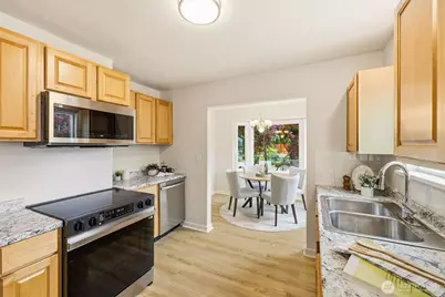 10713 15th Avenue NE, Seattle, WA 98125 - Photo 14