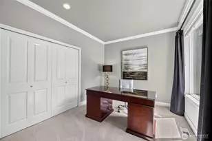 25817 NE 4th Pl, Sammamish, WA 98074 - Photo 18