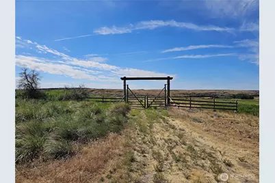 24414 Seven Springs Dairy Road E, Harrington, WA 99134 - Photo 2