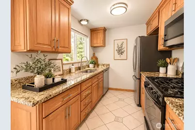6950 24th Avenue SW, Seattle, WA 98106 - Photo 10