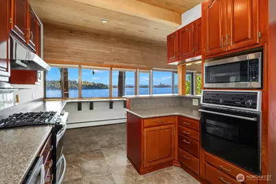 4835 Forest Avenue SE, Mercer Island, WA 98040 - Photo 8