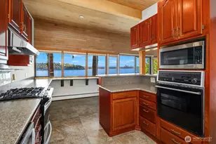 4835 Forest Ave SE, Mercer Island, WA 98040 - Photo 8