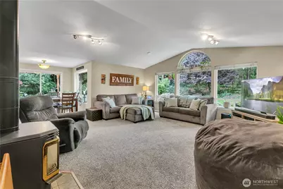 3211 89th Avenue E, Edgewood, WA 98371 - Photo 18
