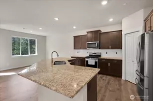7709 208th Ave E, Bonney Lake, WA 98391 - Photo 6