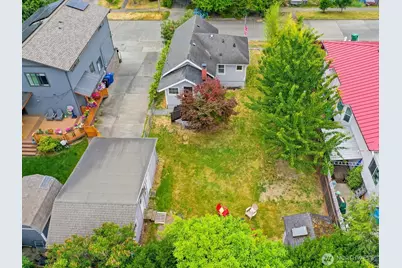 8848 13th Avenue SW, Seattle, WA 98106 - Photo 30