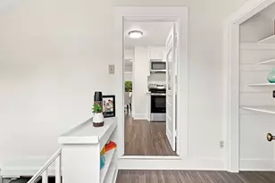 8848 13th Ave SW, Seattle, WA 98106 - Photo 16