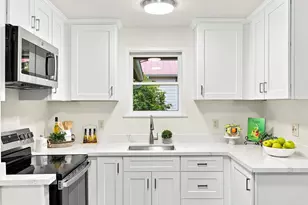 8848 13th Ave SW, Seattle, WA 98106 - Photo 12