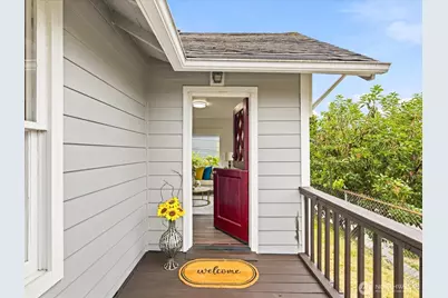 8848 13th Avenue SW, Seattle, WA 98106 - Photo 32