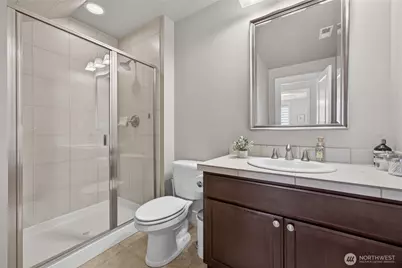 21056 SE 6th Place, Sammamish, WA 98074 - Photo 6