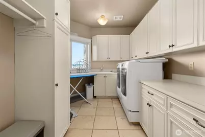 4725 Bayshore Lane NW, Olympia, WA 98502 - Photo 14