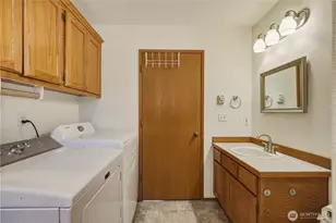 1486 Pilchuck Dr, Camano Island, WA 98282 - Photo 20
