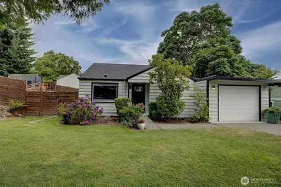 555 Windsor Place NE, Renton, WA 98056 - Photo 4