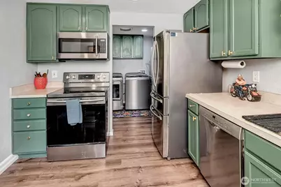 555 Windsor Place NE, Renton, WA 98056 - Photo 12