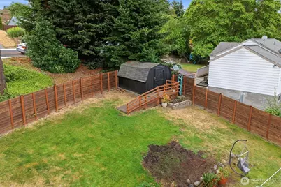 555 Windsor Place NE, Renton, WA 98056 - Photo 36