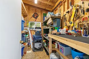 6586 NE Aquarius Ln, Bremerton, WA 98311 - Photo 20