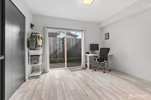 2050 NW 64th St, Seattle, WA 98107 - Photo 24
