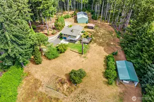 7750 NE Bergman Rd, Bainbridge Island, WA 98110 - Photo 4