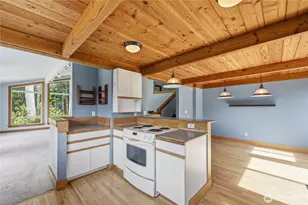 7750 NE Bergman Rd, Bainbridge Island, WA 98110 - Photo 22