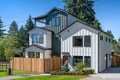 3704 NE 137th Street, Seattle, WA 98125 - Photo 1