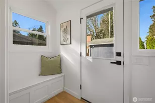 10723 Densmore Ave N, Seattle, WA 98133 - Photo 12
