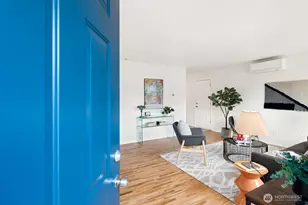 9261 31st Ave SW, Seattle, WA 98126 - Photo 2