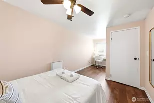 9725 Phinney Ave N, Seattle, WA 98103 - Photo 26