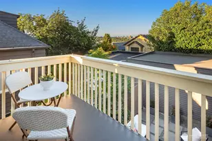 2612 1st Ave N, Seattle, WA 98109 - Photo 10