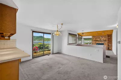 5008 Dundee Drive, Anacortes, WA 98221 - Photo 10