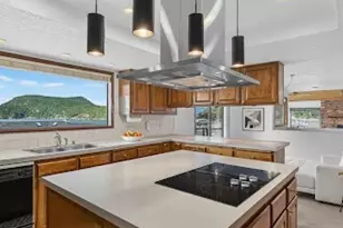 5008 Dundee Dr, Anacortes, WA 98221 - Photo 14