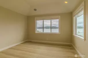 8568 Sand Point Way NE, Seattle, WA 98115 - Photo 26