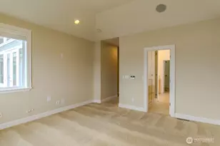 8568 Sand Point Way NE, Seattle, WA 98115 - Photo 28