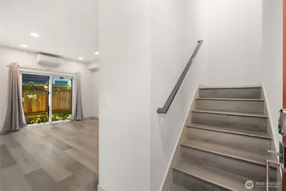 1123 18th Avenue #C, Seattle, WA 98122 - Photo 6