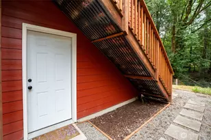 2026 Island Dr NW, Olympia, WA 98502 - Photo 24