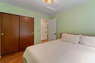 2026 Island Dr NW, Olympia, WA 98502 - Photo 18