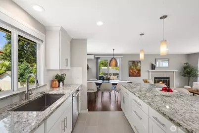 1520 NE 89th Street, Seattle, WA 98115 - Photo 10
