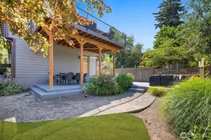 1520 NE 89th St, Seattle, WA 98115 - Photo 32