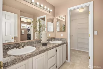 8347 9th Avenue NW, Seattle, WA 98117 - Photo 12