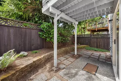 8347 9th Avenue NW, Seattle, WA 98117 - Photo 16