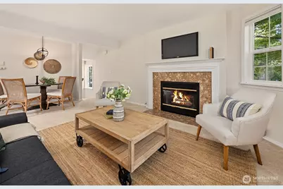 8347 9th Avenue NW, Seattle, WA 98117 - Photo 4
