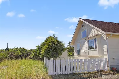 493 Ocean Spray St SW #A, Ocean Shores, WA 98569 - Photo 2