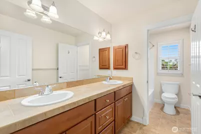 23431 NE 10th Place, Sammamish, WA 98074 - Photo 24